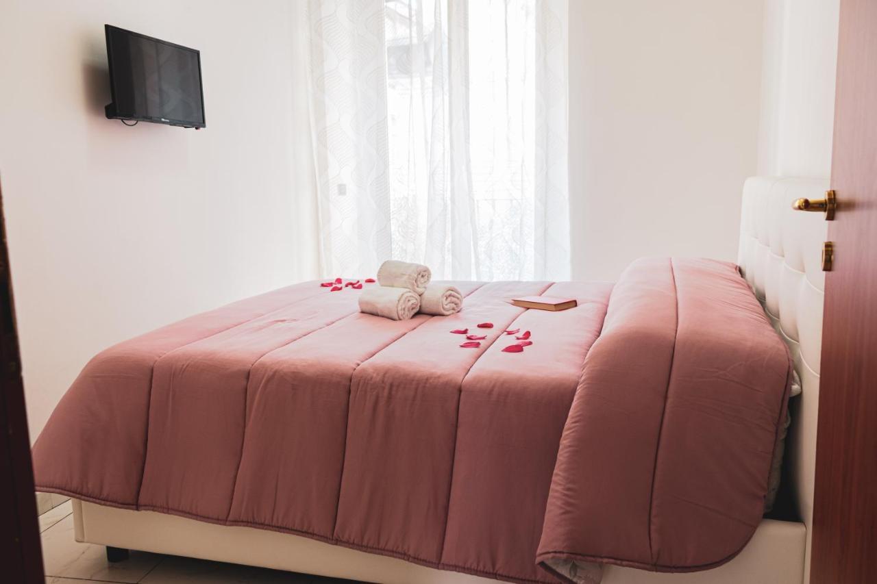נאפולי Historical Center Duomo Suite מראה חיצוני תמונה